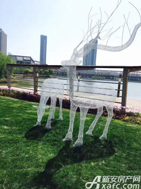 碧桂園小區團裝正在進行中……